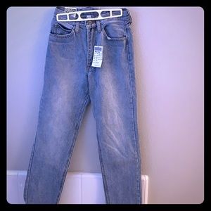 Brand new mom jeans (J GALT)
